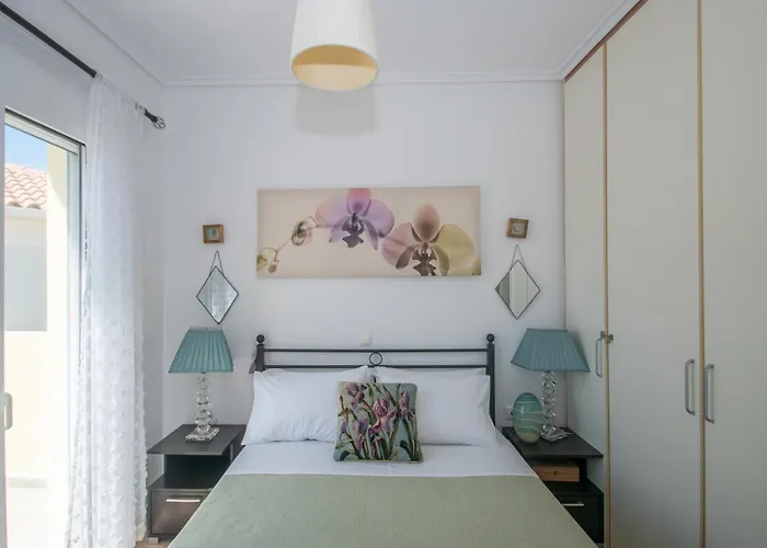 Villa Olive By Seaside